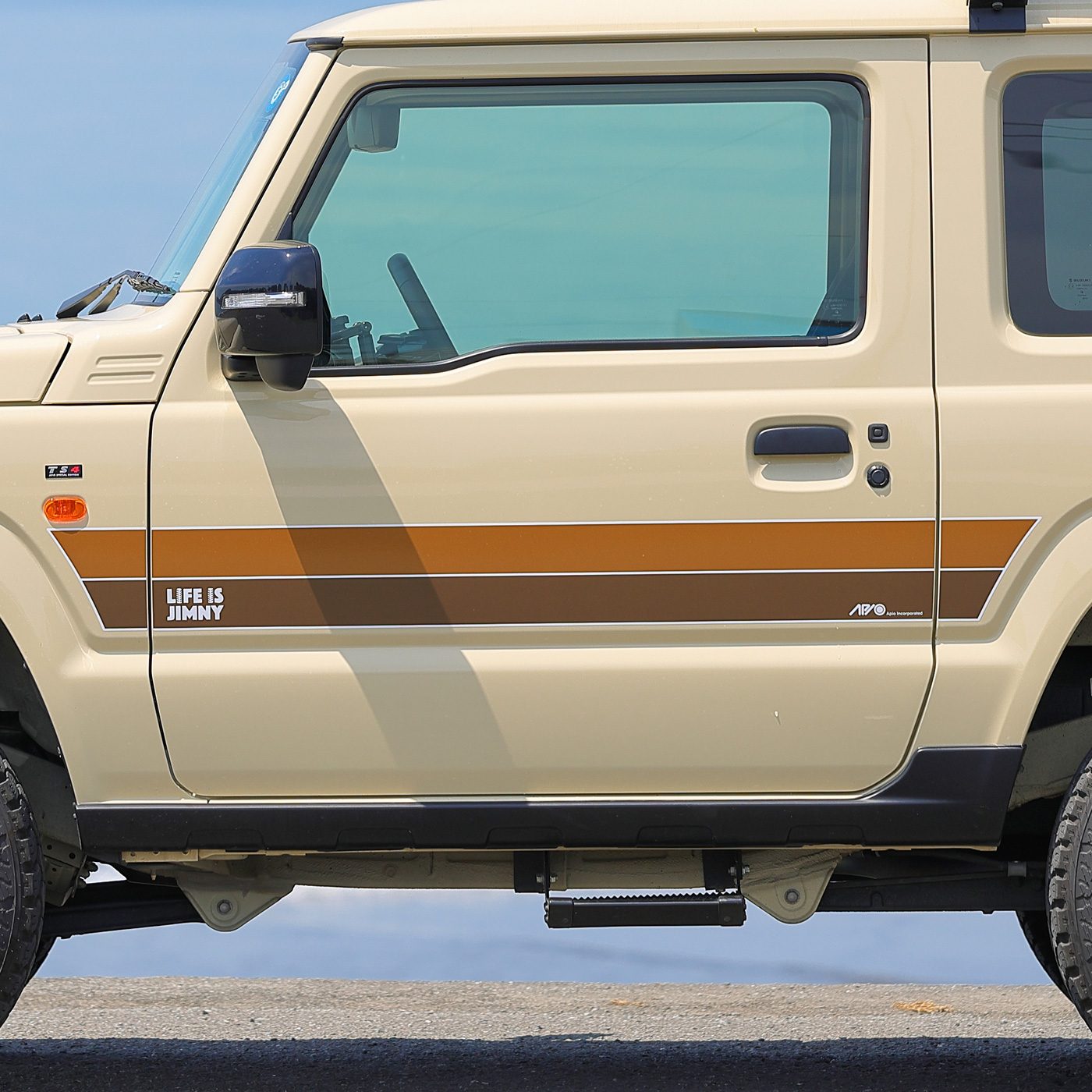 APIO サイドデカール “LIFE IS JIMNY” for JB64 & JB74